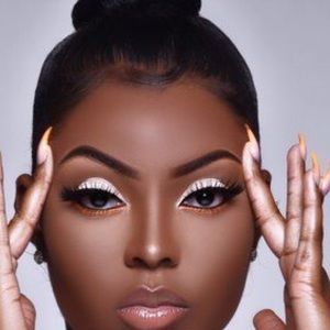 Meet your Posher, Leia